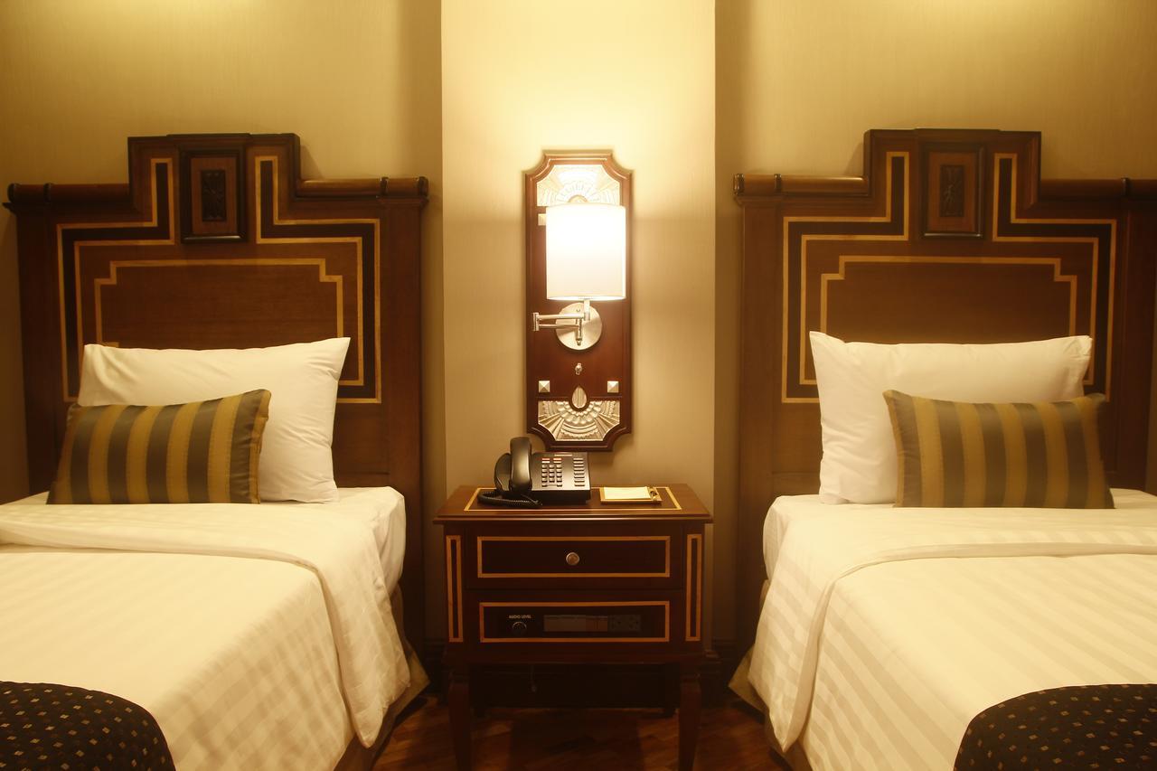Herald Suites Polaris Makati City Екстер'єр фото