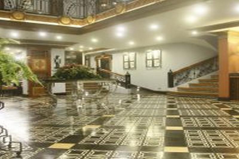 Herald Suites Polaris Makati City Екстер'єр фото