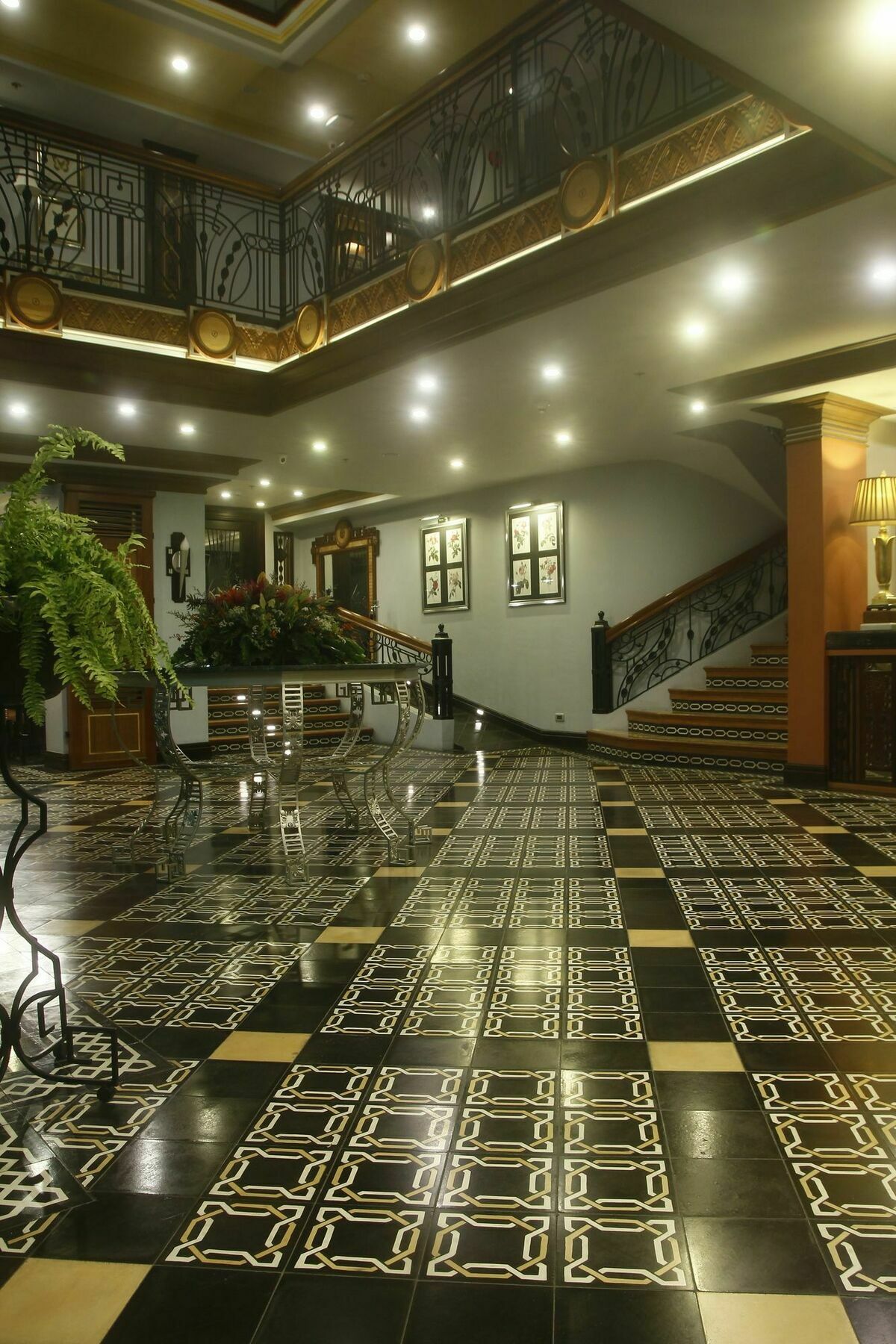 Herald Suites Polaris Makati City Екстер'єр фото